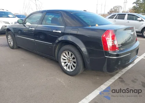 2010 Chrysler 300 Touring/Signature Series/Executive Series from USA, damaged, VIN 2C3CA5CV8AH213083